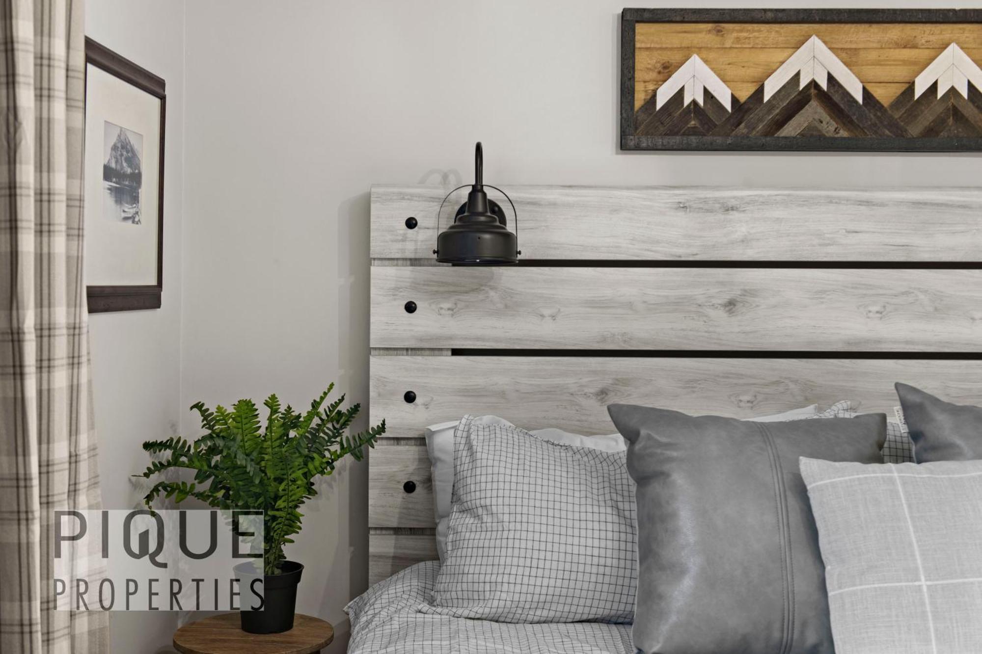 Mystic Mountain Chalet, Heated Outdoor Pool & Hot Tub, Free Parking, Fast Wifi! Canmore Exteriér fotografie